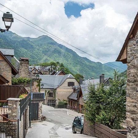Casa Artiga De Lin By Seamount Rentals Les Bordes 외부 사진